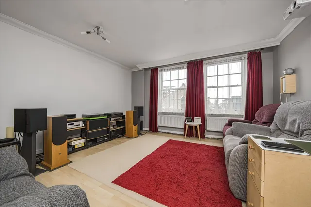 Twickenham Road, Old Isleworth, TW7, photo 2