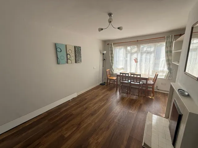 Green Road, London, N14, photo 1