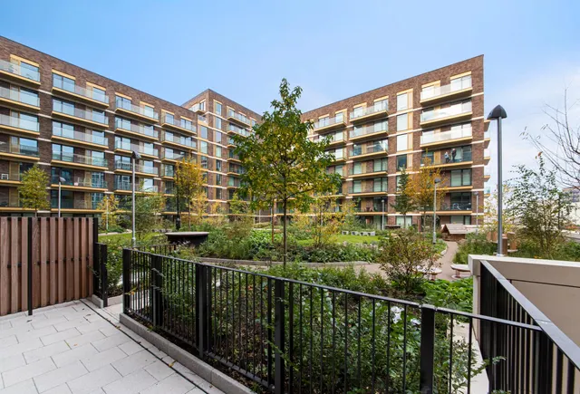 John Cabot House, Royal Wharf, E16, photo 3