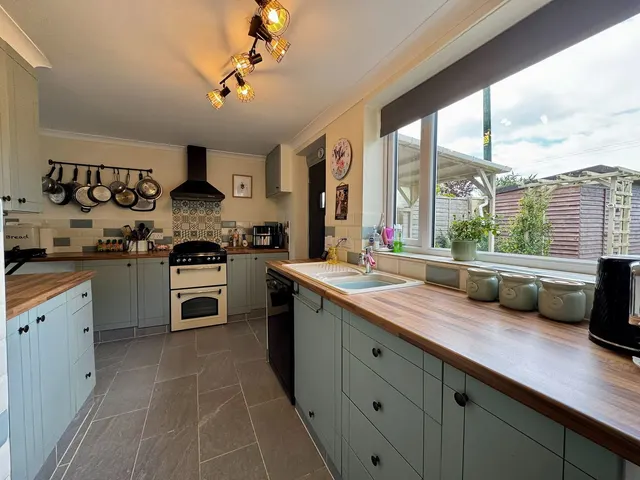 Glebelands, Mersham, TN25, photo 3