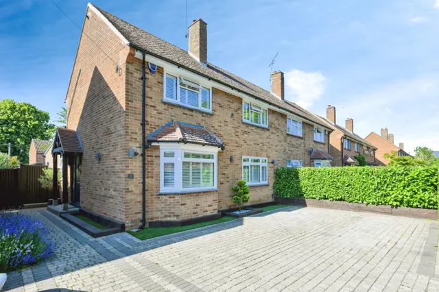 The Oxleys, Harlow, CM17, photo 1