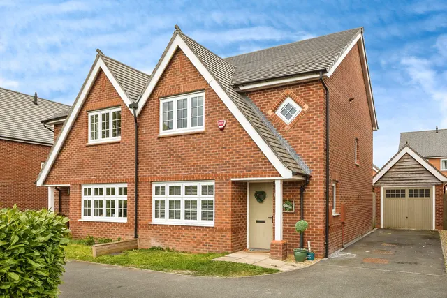 Dale Close, Chester, CH3, photo 1
