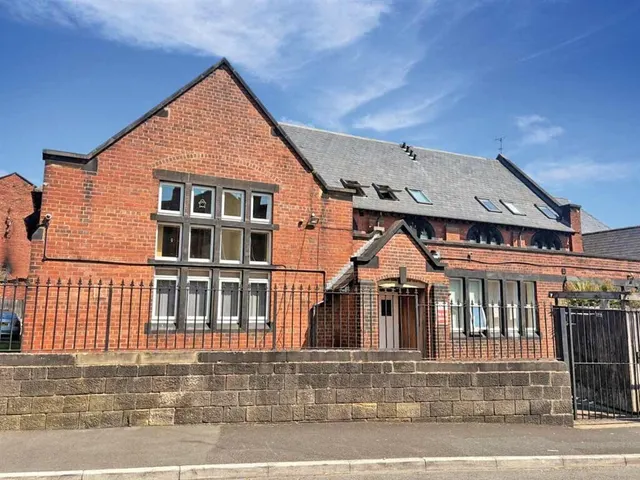 Armley Lodge Road, LEEDS, photo 1