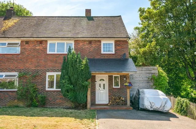Roberts Road, Barton Stacey, SO21, photo 1
