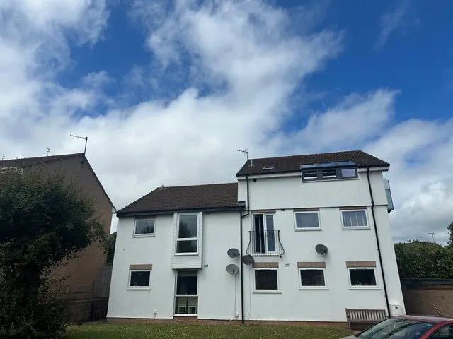 Two Double Bedroom Apartment with Private Garden Allocated Parking, Exmouth, EX8, photo 1