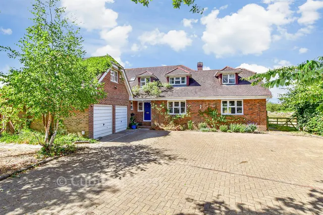 Havant Road, Hayling Island, PO11, photo 1