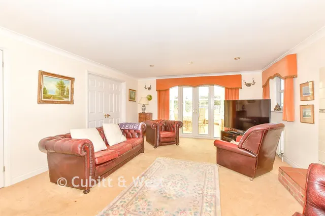 Havant Road, Hayling Island, PO11, photo 3