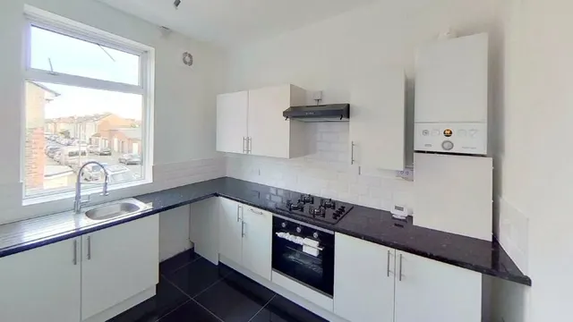 Frensham Road, Southsea, PO4, photo 3