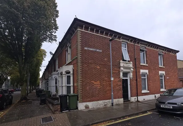Frensham Road, Southsea, PO4, photo 1
