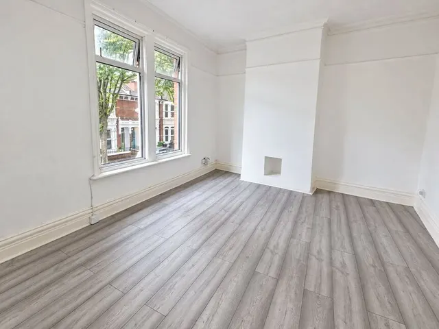 Frensham Road, Southsea, PO4, photo 2