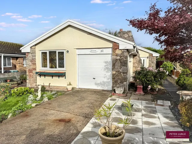 Denbigh Circle, Kinmel Bay, LL18, photo 1