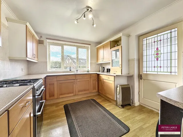 Denbigh Circle, Kinmel Bay, LL18, photo 3
