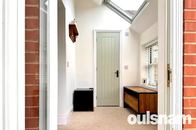 Photo 2 — Santridge Lane, Bromsgrove, Worcestershire, B61 8JY