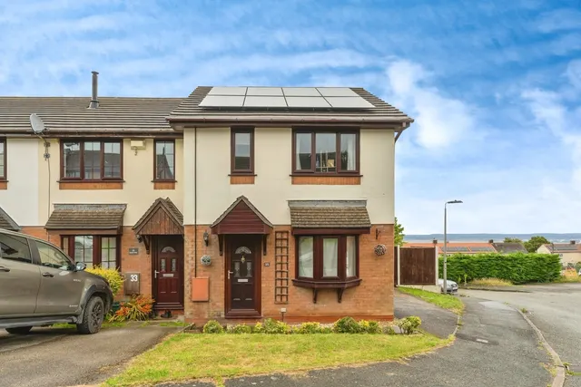 Uwch Y Mor, Pentre Halkyn, CH8, photo 1