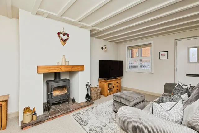 Manor Road, Kings Bromley, DE13, photo 2