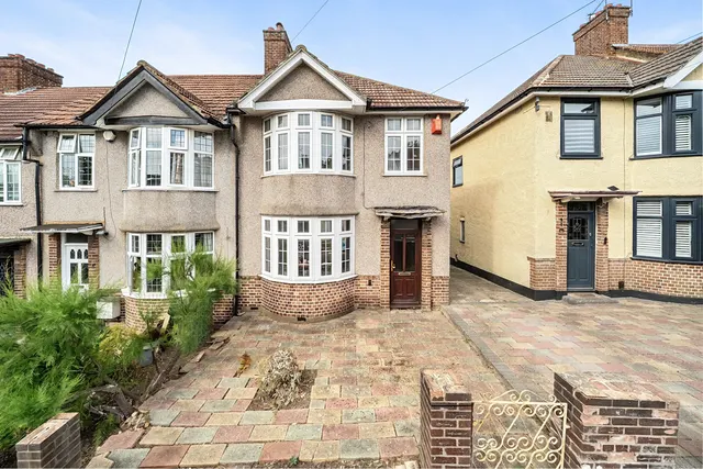 Photo 2 — Stillness Road, London, SE23