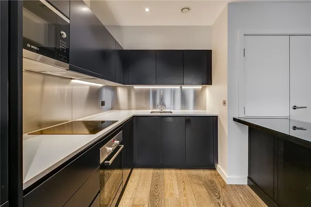 Photo 3 — Alderside Apartments, 35 Salusbury Road, Queens Park, London, NW6 6BF