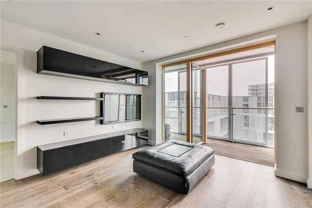 Alderside Apartments, 35 Salusbury Road, Queens Park, London, NW6 6BF, photo 1