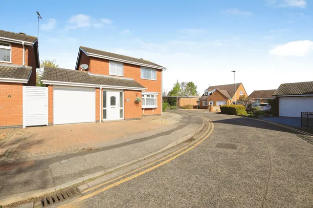 Ascot Drive, Peterborough, PE1, photo 1