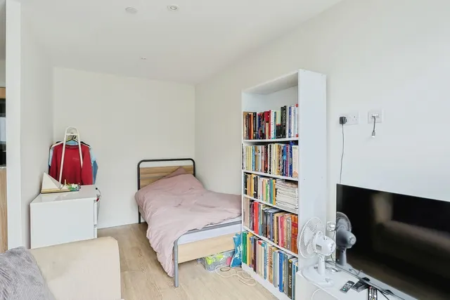 Wimborne Road, Poole, BH15, photo 3
