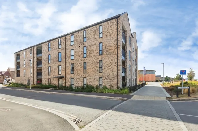 Blackthorn Way, St. Neots, photo 1