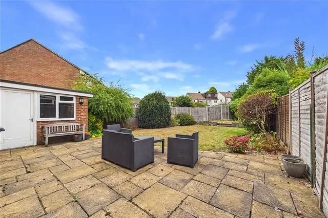 Loggon Road, Basingstoke, RG21, photo 2