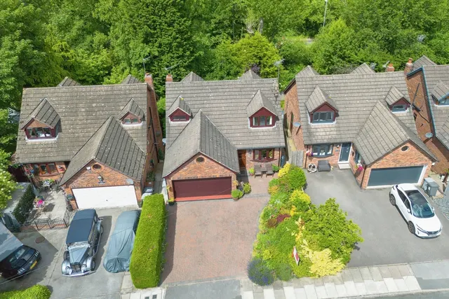 Photo 2 — Woodside Drive, SANDBACH, Cheshire, CW11