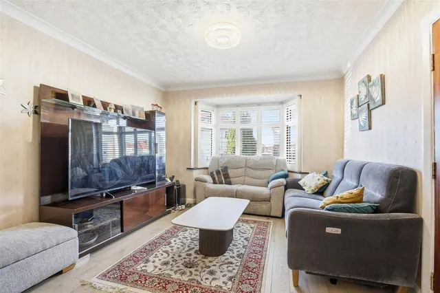 Photo 2 — Poplar Road, Sutton, SM3 9JX