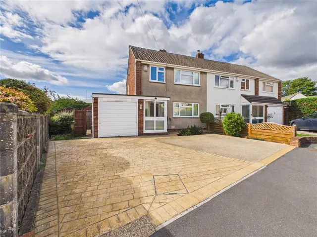 Woodcote, Hanham, BS15, photo 1