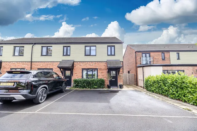 Rebus Close, Jameson Manor, photo 1