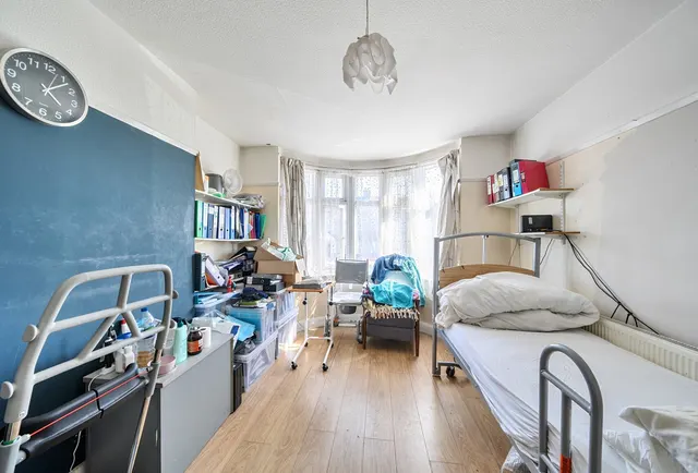 Photo 3 — Dunster Drive, London, NW9 8EJ