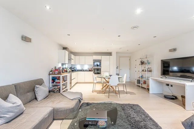 Flat 11 Regent Canalside, 37 Camden Road, London, photo 1