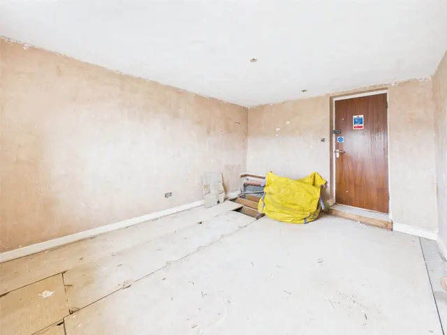 Locking Road, Weston-super-Mare, BS23, photo 3