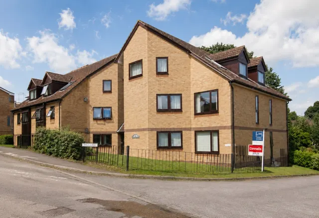 Photo 3 — 1 St James Court, Clarendon Road, Harpenden, Hertfordshire