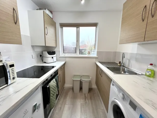 Haytor Avenue, Paignton, TQ4, photo 2
