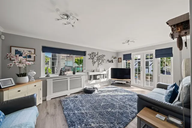 Photo 2 — Forest Road, Sutton SM3 9NU
