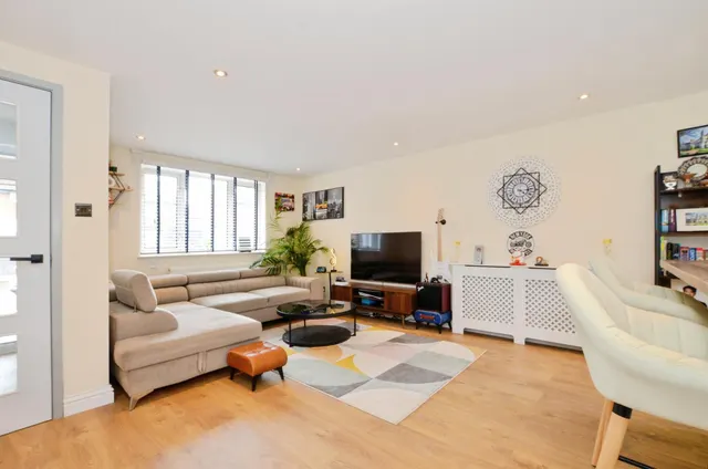 Greenside, Borehamwood, WD6, photo 3