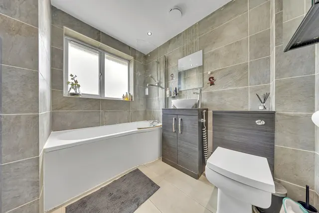 Photo 3 — Browne Close, Collier Row, Romford, RM5 2HD