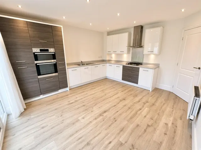 Hawker Road, Woodford Garden Village, SK7, photo 2