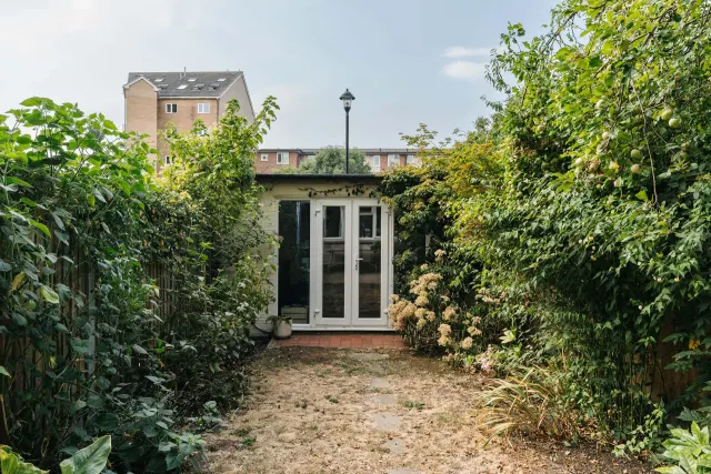 Photo 2 — Fields Estate, Lansdowne Drive, London Fields E8
