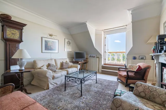 Photo 2 — Ranelagh Gardens, Fulham, London, SW6