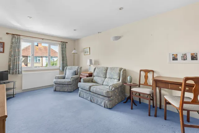 Windmill Road, OX9, photo 2
