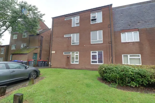 Withywood Drive, Telford, photo 2