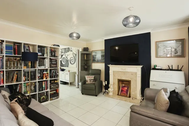 Perry Grove, Loughborough, LE11, photo 2