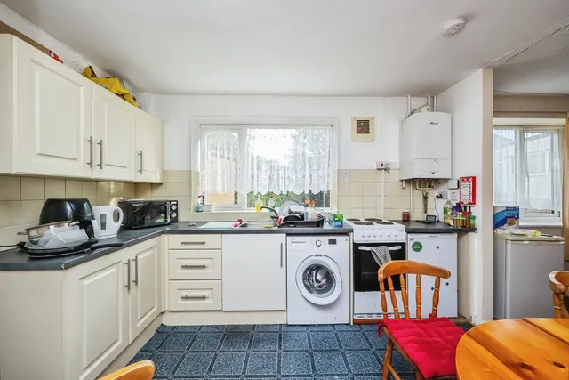 Ellerby Avenue, Clifton, NG11, photo 2