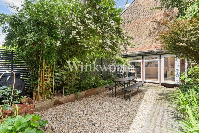 Downhills Park Road, London, N17, photo 2
