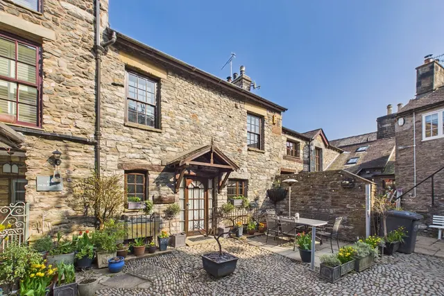 Market Street, Kirkby Lonsdale, LA6, photo 1