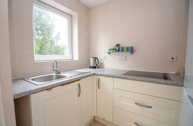 Photo 2 — Hulbert Road, Waterlooville, PO7 7JY