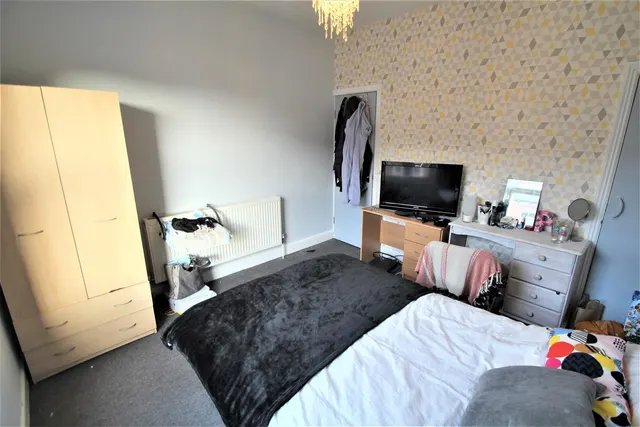 Trelawn Avenue, Headingley, LS6, photo 1