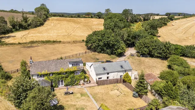 Bovey Tracey, Newton Abbot, TQ13, photo 1